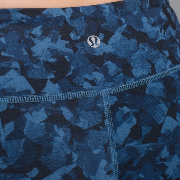 Lululemon Wunder Under Mystic Jungle Blue - Picture 5 of 7